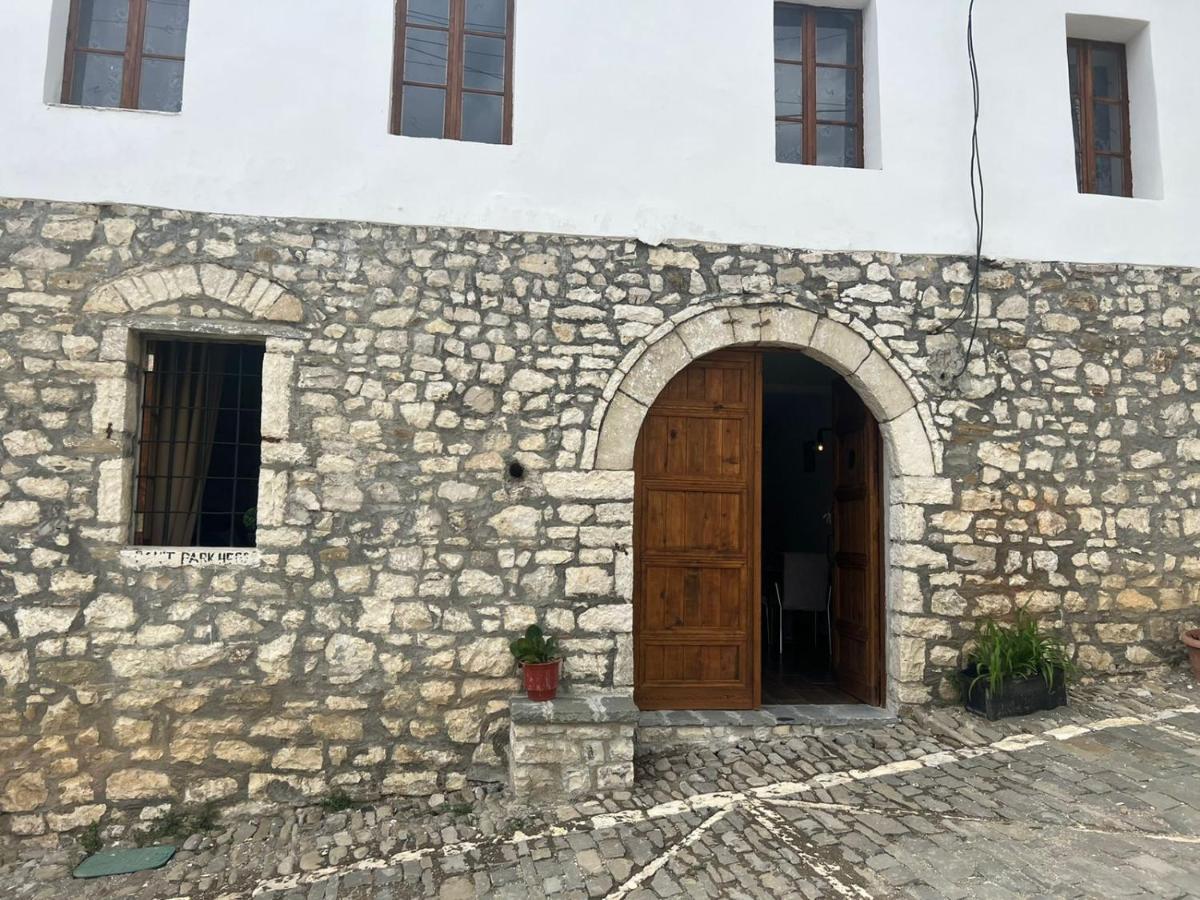 Hotel Omer The Ottoman House Berat Dış mekan fotoğraf