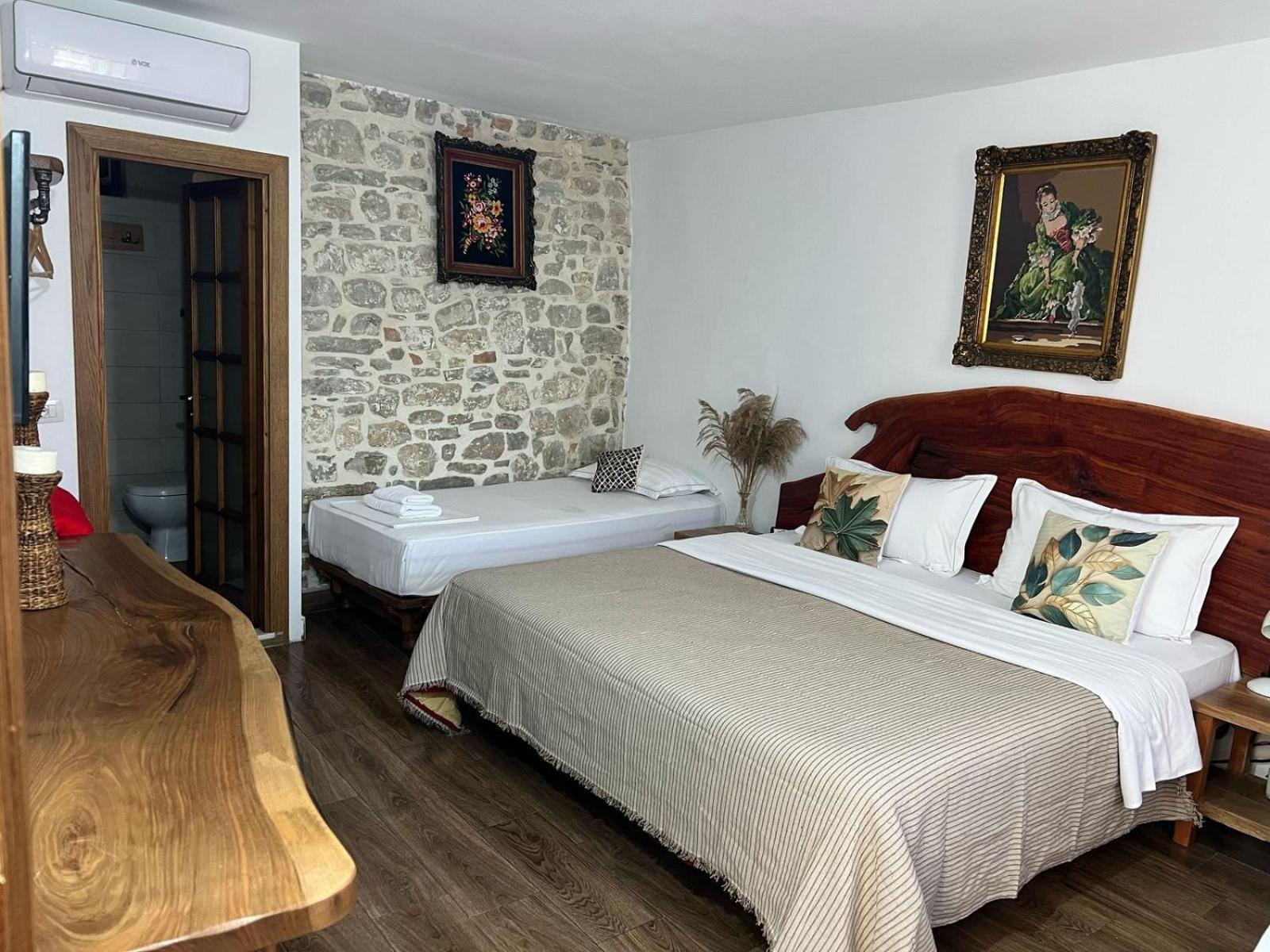 Hotel Omer The Ottoman House Berat Dış mekan fotoğraf
